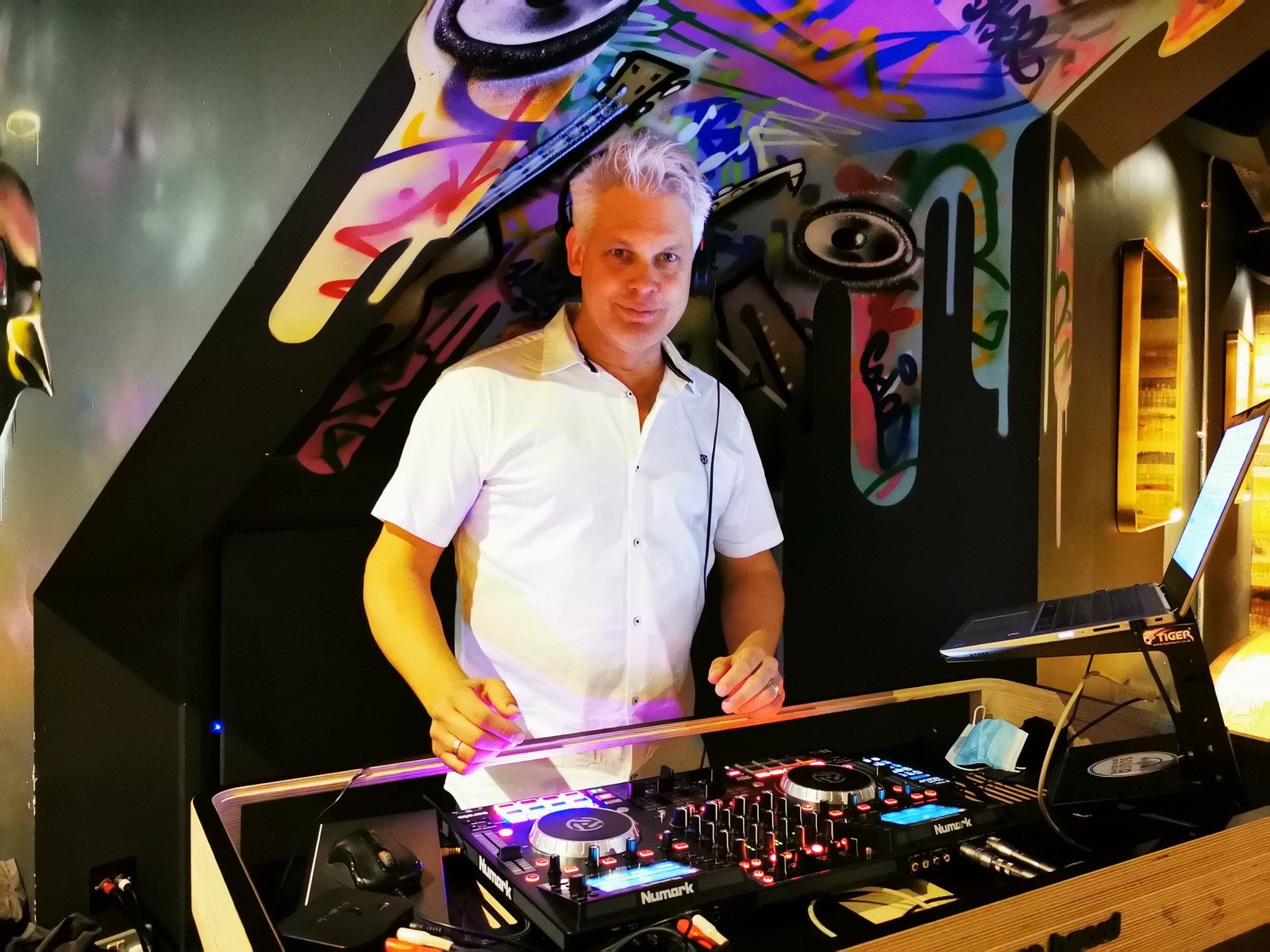 DJ Live